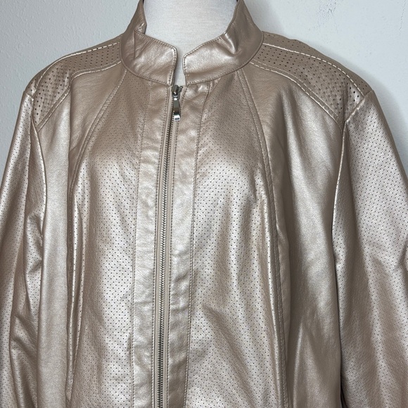 CJ Banks size 2X Women's Metallic rose gold faux Leather Jacket - Picture 3 of 8